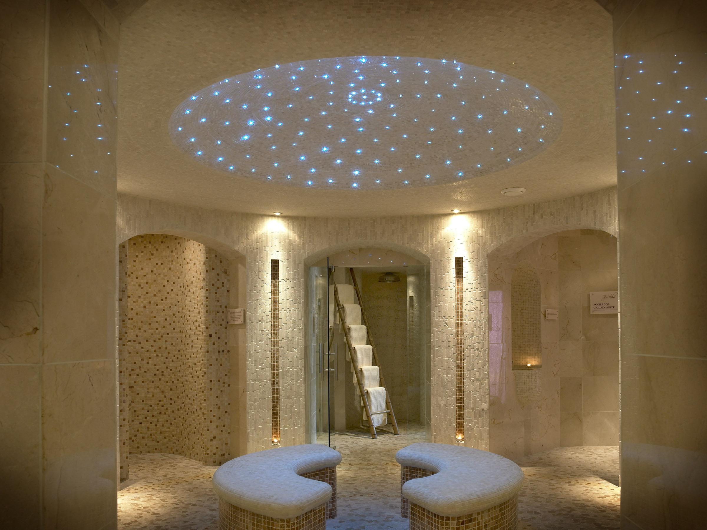Westport Plaza Hotel, Spa & Leisure ภายนอก รูปภาพ
